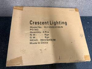 lot 17 image: 6 Pack Of Crescent Lighting