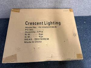 lot 21 image: 6 Pack Of Crescent Lighting