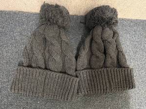lot 65 image: 2 Womens Braided Winter Hats