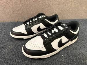 lot 36 image: Nike Dunk Lows - Womens 8.5 Mens 7