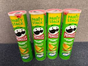 lot 190 image: 4 Party Sized Cans Of Sour Cream & Onion Pringles
