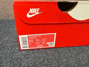 lot 39 image: Nike Dunk Lows - Womens 8.5 Mens 7