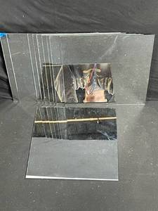 lot 279 image: 8-Inch Square Mirror Wall Panels - Glass Mirror Tiles (Assorted Pack)