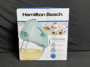 lot 298 image: Hamilton Beach 62700 6-Speed Hand Mixer - Includes Snap-On Case