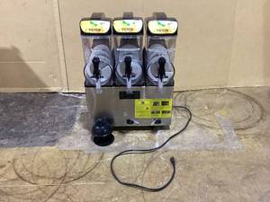 lot 5 image: VEVOR - Commercial Frozen Drink Maker, 15Lx3 Triple Tank Slushy Machine, 180 Cups Stainless Steel Margarita Smoothie - black,silver
