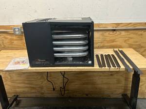 lot 9 image: Mr. Heater Big Maxx 80,000 BTU Garage Heater MSRP $599.99