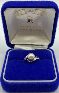 lot 17N image: Takahsima Pearl Cultured Pearl Sterling Silver Ring Size 9