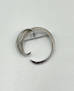 lot 61N image: 835 Silver Modernist Circular Brooch Pin