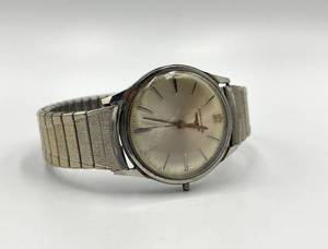 lot 66N image: Vintage Longines Mens Wristwatch with Silver Expansion Band