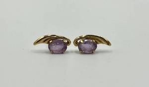lot 123N image: Pair of 14k Gold Amethyst Stud Earrings
