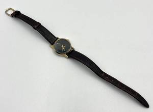 lot 142N image: Vintage Gucci Quartz Watch with Black Dial and Calfskin Strap