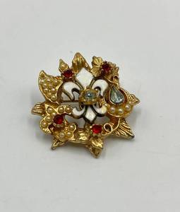 lot 150N image: Vintage Fleur-de-Lis Brooch with Faux Pearls and Gem Accents
