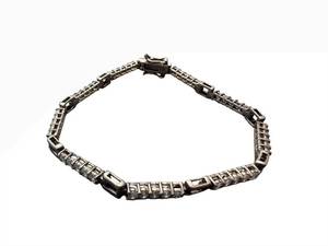 lot 152 image: Sterling Silver Bracelet 7 in - 925 Hallmark - Stone-Set Link Chain