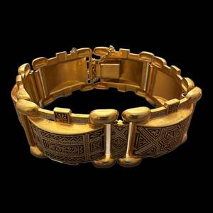 lot 189 image: Bracelet - Gold-Tone Engraved Link, 6 Inches