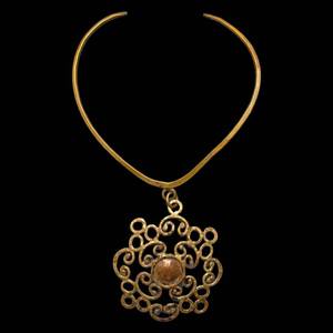 lot 194 image: Gold-Tone Filigree Pendant Necklace with Copper Cabochon Center