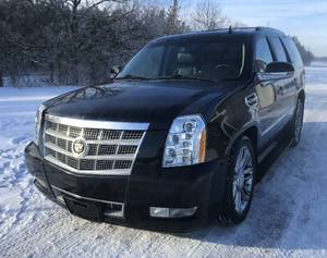lot 1 image: 2011 Cadillac Escalade Hybrid 4X4