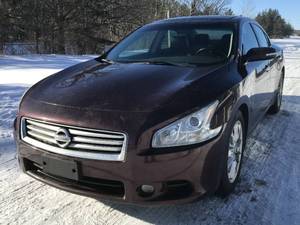 lot 4 image: 2014 Nissan Maxima