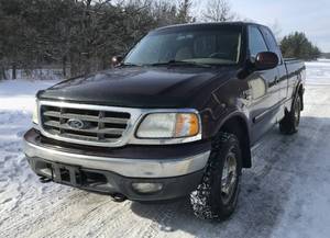 lot 4 image: 2000 Ford F150 4X4