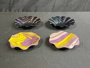 lot 63 image: Set of 4 Decorative Fluted Glass Dishes Mixed Colors and Patterns