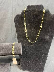 lot 90 image: Giani Bernini Necklace and Bracelet Set 24K Gold Over Sterling Silver