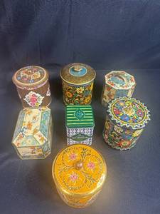 lot 107 image: Collection of 7 Decorative Vintage Tin Tea Canisters