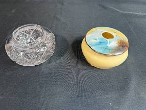 lot 131 image: Lot of 2 Vintage Hair Receivers - Cut Glass (missing top) and Hand Painted Ceramic with Swan Motif