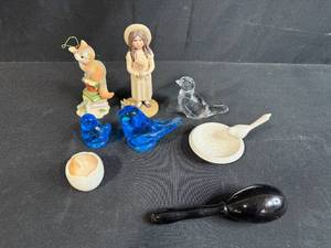 lot 170 image: Collection of Figurines Including Calico Kittens, Van Harken Michelle, Glass Birds, and Decorative Pieces