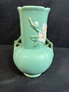 lot 178 image: Weller Pottery F-7 Vase with Floral Relief Design