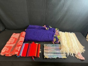 lot 217 image: Collection of 5 Vintage and Handwoven Blankets and Throws