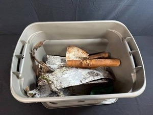 lot 224 image: Collection of Assorted Birch Bark Pieces in Lidded Tote