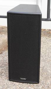 lot 41 image: Biamp Community V2-28 Dual 8-inch 2-Way Full-Range Speaker 300W