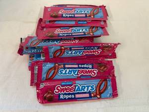 lot 15 image: SSS. 12x SweeTart Ropes