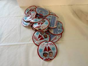 lot 34 image: SSS. 20x Magical Snowflake Dust Bath Bomb Crumbles