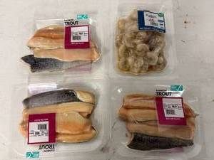 lot 77 image: L. 1x 16oz Shrimp & 3x Various Wts Trout Fillets