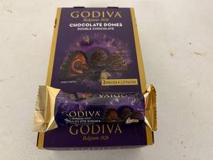 lot 355 image: SSS. 12x Godiva Chocolate Domes Double Chocolate