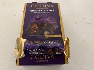 lot 356 image: SSS. 12x Godiva Chocolate Domes Double Chocolate