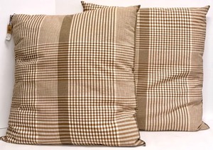 lot 326 image: Creative Co-op Square Woven Cotton Plaid Pillows (Matches lot 224&amp 225)