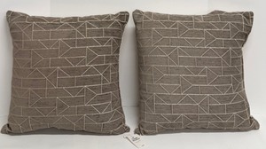 lot 331 image: Throw Pillows - Geometric Pattern Taupe Gray, 2-Pack
