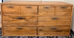 lot 6 image: HEKMAN 23760T Dresser - Oak Finish, 6-Drawer