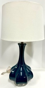 lot 178 image: Teal Blue Glass Table Lamp & White Fabric Shade