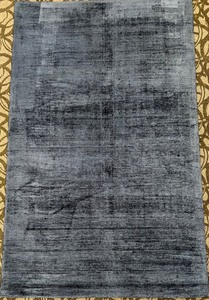 lot 107 image: Capel Glacier 5 ft x 8 ft Rug - Midnight Blue - 100% Viscose - Made in India 5 x 8