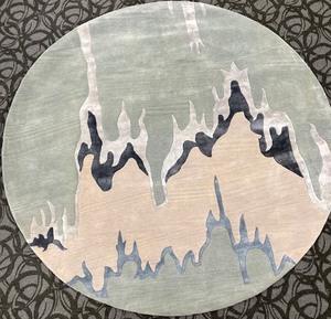 lot 124 image: Soho Collection SO-30 ICE Round Rug - 8 Round