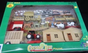 lot 21 image: VINTAGE COUNTRY LIFE PLAY SET