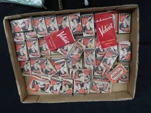 lot 56 image: VINATGE SHAVING RAZORS PLUS BLADES