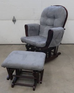 lot 65 image: GLIDER ROCKING CHAIR WITH GLIDNG FOOT STOOL