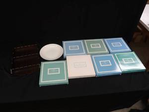 lot 86 image: AVON PLATES AND MORE