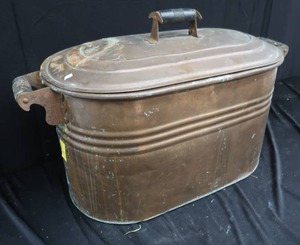 lot 113 image: ANTIQUE COPPER BOILER WITH LID