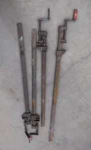 lot 117 image: VINTAGE HEAVY DUTY BAR CLAMPS