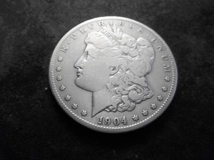 lot 39 image: 1904 S Morgan Silver Dollar