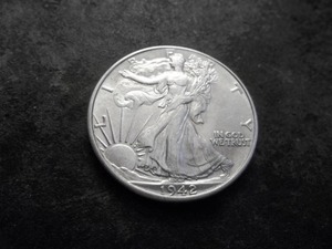 lot 44 image: 1942 Walking Liberty Silver Half  Dollar BU